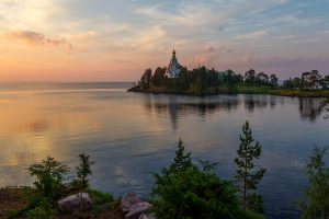 Карелия - край лесов, озёр и рек
